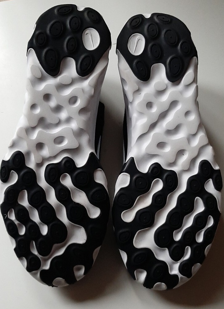 nike lucent trainers