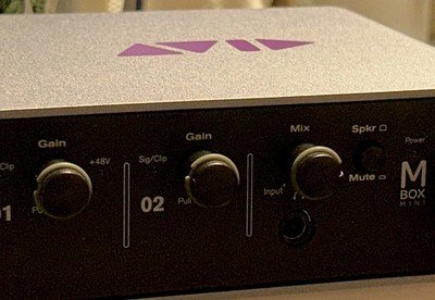 Avid MBox Mini USB Audio Recording Interface 2 In 2 Out