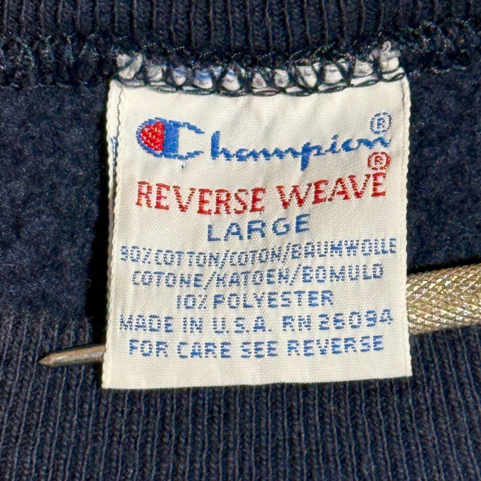 Vintage Champion Reverse Weave 90's Notre Dame Irish Navy Sweatshirt Large image 5