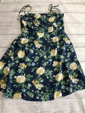 Old Navy Dress Womens Medium Blue Floral Strappy Smocked Summer Sundress Casual