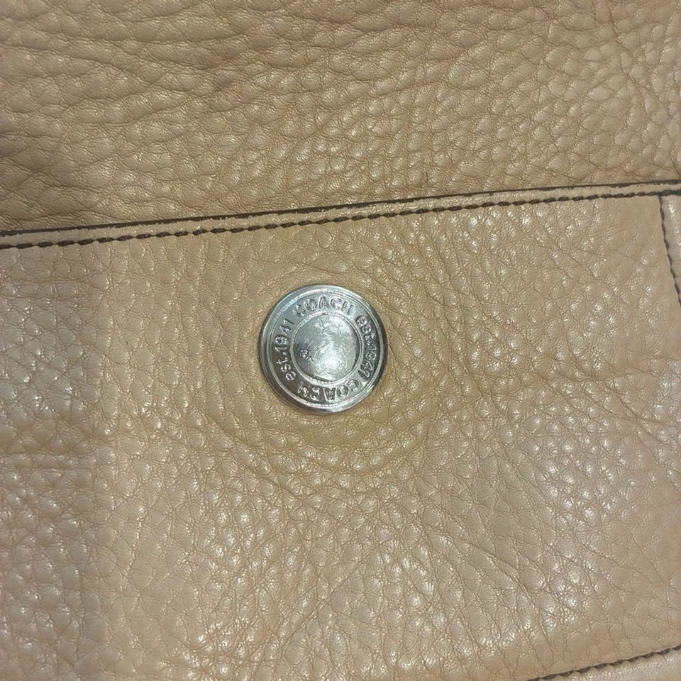 Coach Vintage Chelsea Nubuck Pebble Leather Tan Shoulder Bag 8A38 - Image 4 of 4