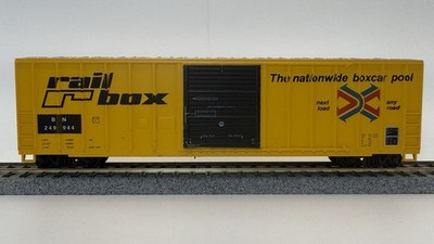 HO Roundhouse BN Railbox 50  FMC Sliding Door Boxcar #249944