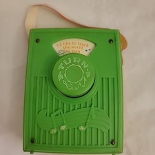 Vintage Fisher Price Pocket Radio Music Box Teach the World to Sing 1976 WORKS