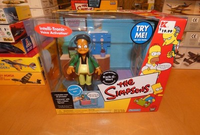 KWIK E MART PLAYSET WITH ACTION FIGURE PLAYMATES NEW THE SIMPSONS