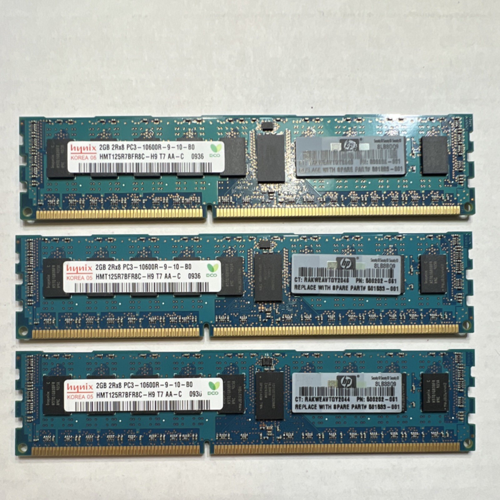 как выглядит Hynix 8x 2GB DDR3-1333 ECC Registered DIMM Server RAM 16GB PC3-10600R фото