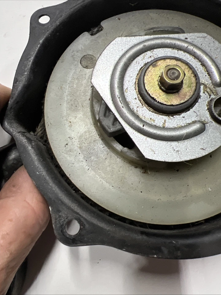 Yamaha Phazer 500 1999 - Retroceso tracción arranque rebobinado - parte #8V0-15710-00-00 Foto 4 de 4