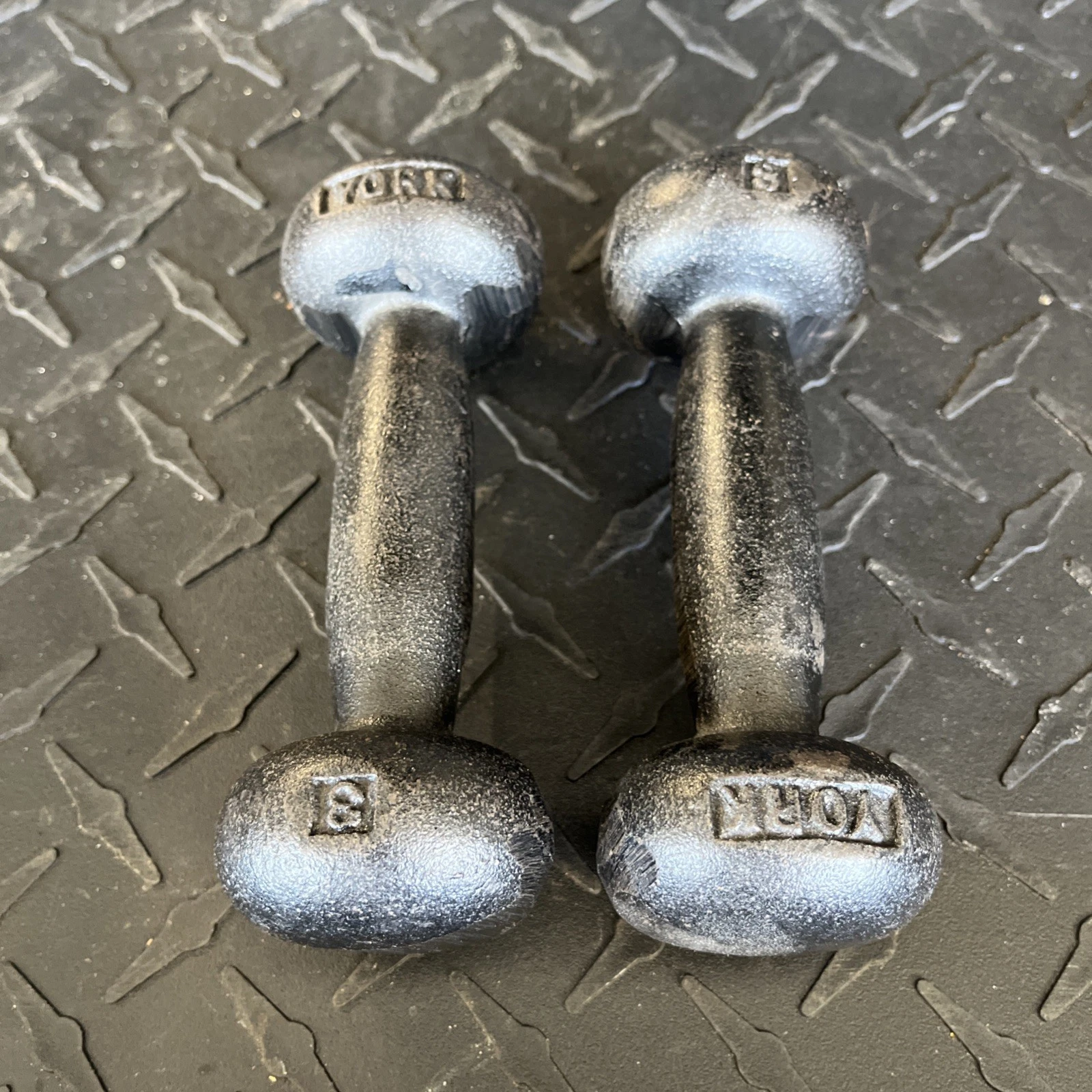 RARE Vintage York 3lb Bun Style Pair Dumbbell