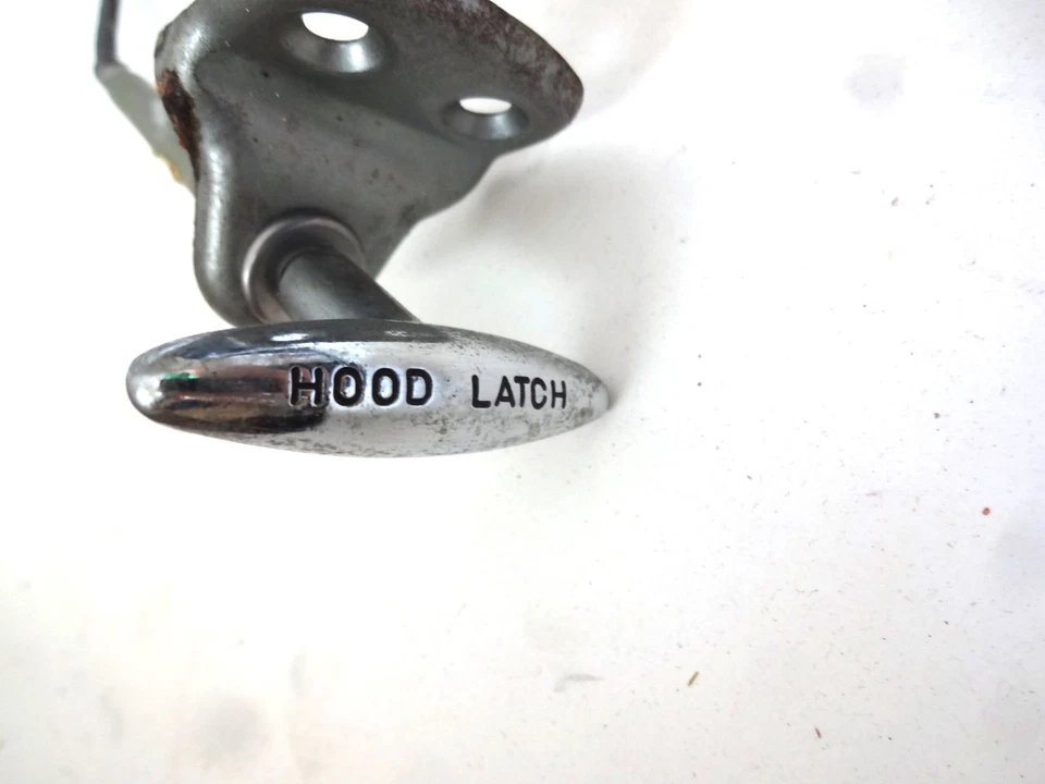 NOS 1951-1952 OLDSMOBILE SUPER 88 98 DASH PANEL HOOD LATCH RELEASE CABLE KNOB - Image 3 of 4