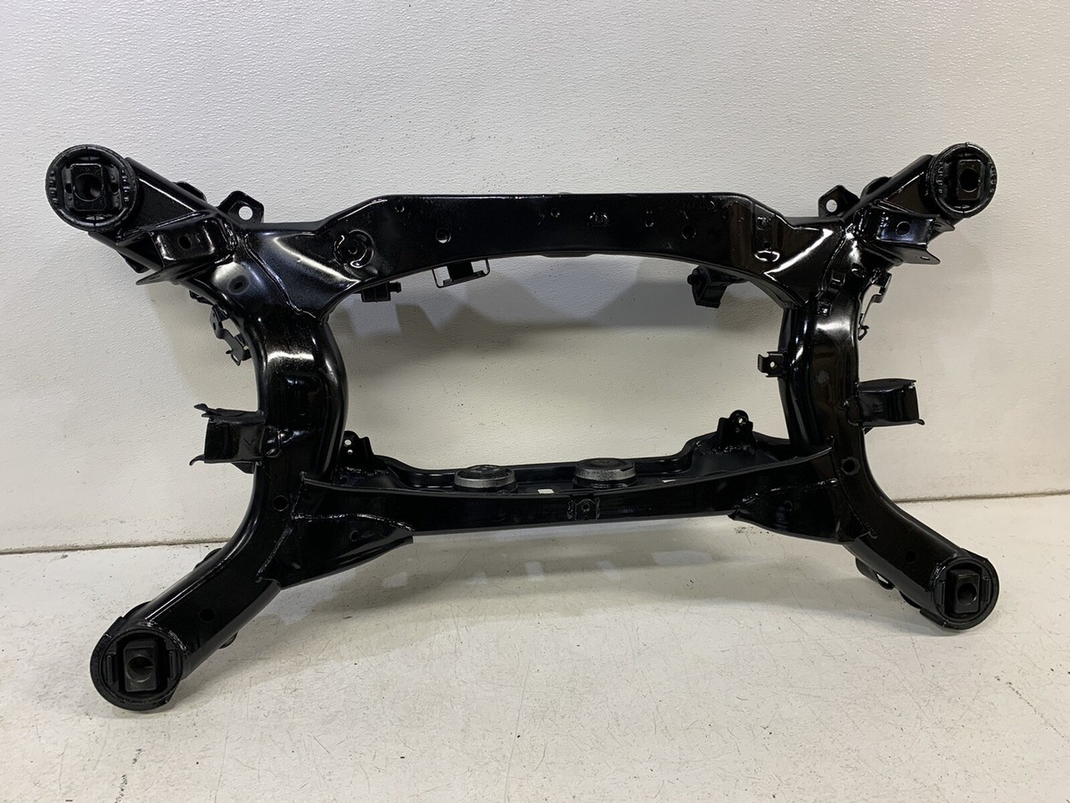 GENESIS 26 2.0 3×8ギャア 2012-2014 Hyundai Genesis 3.8 Sedan rear crossmember subframe