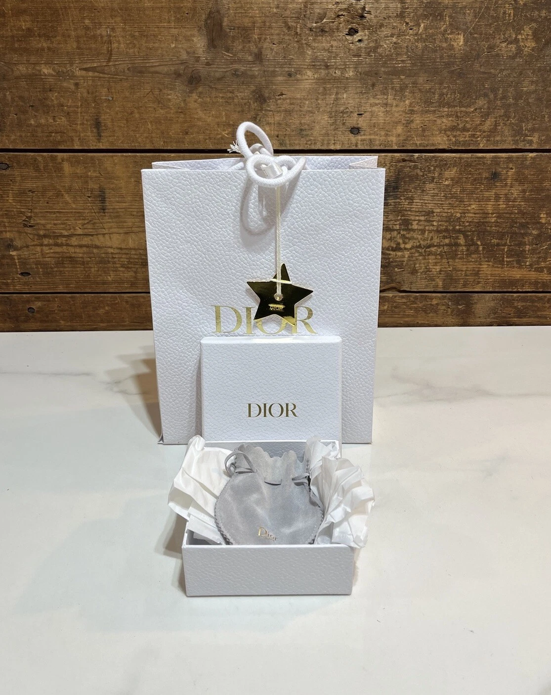 Coffret cadeau Dior authentique avec sac à provisions 4,5 pouces x 4,5 pouces x 2 pouces