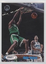 1998-99 Topps Stadium Club Walter McCarty #10 0yf7