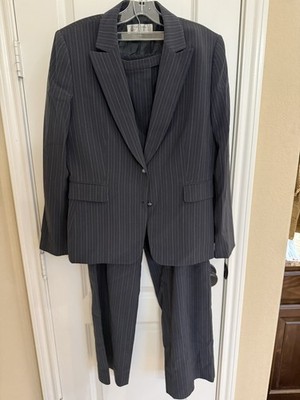 Tahari Suit Womens Gray Pinstriped 2 Piece Pants Suit  SIZE 12