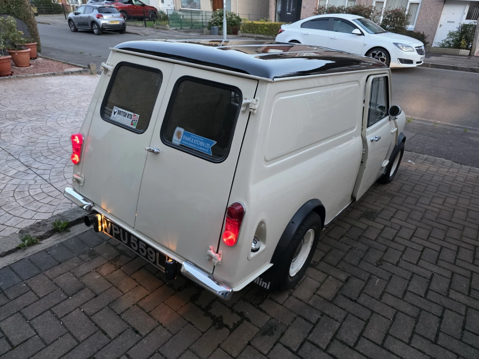 1972 Classic Mini Van