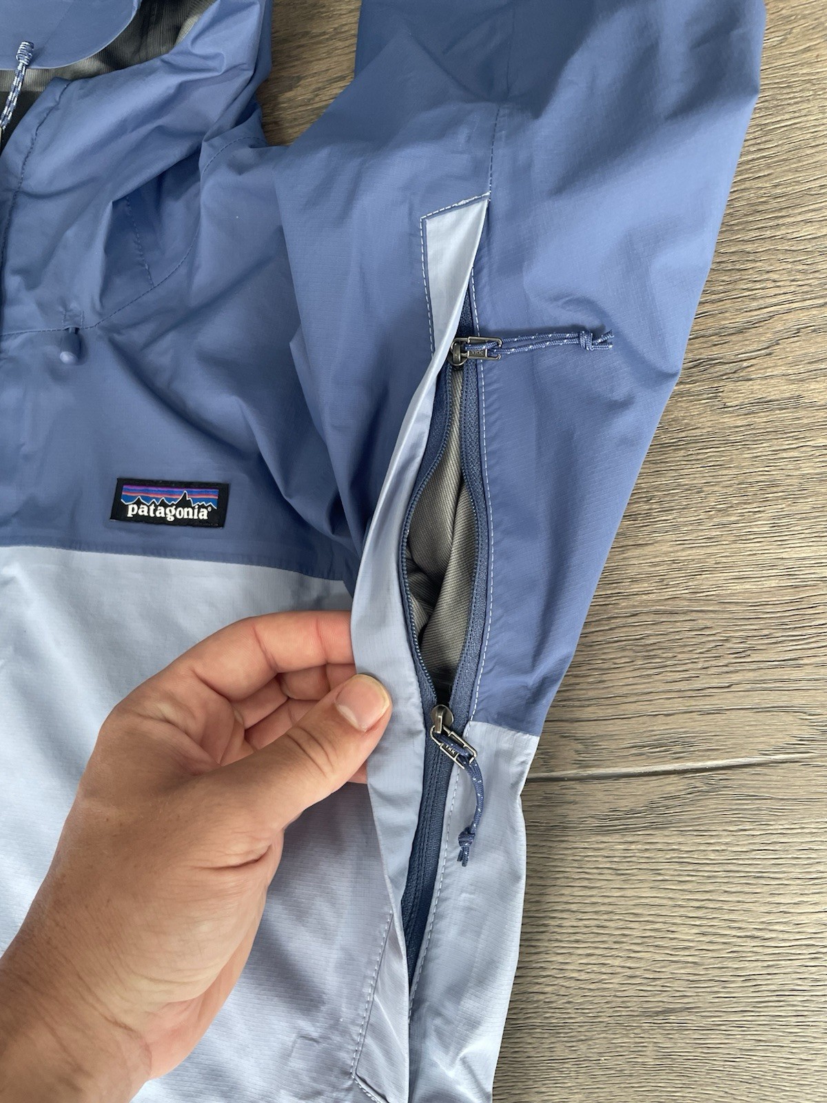 Patagonia Torrentshell 3L Jacket Womens Small Blue Two Tone Waterproof RRP £180 image 9