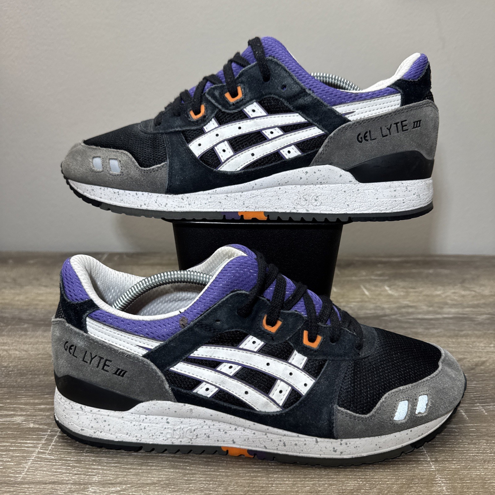 Shoes Size 11
