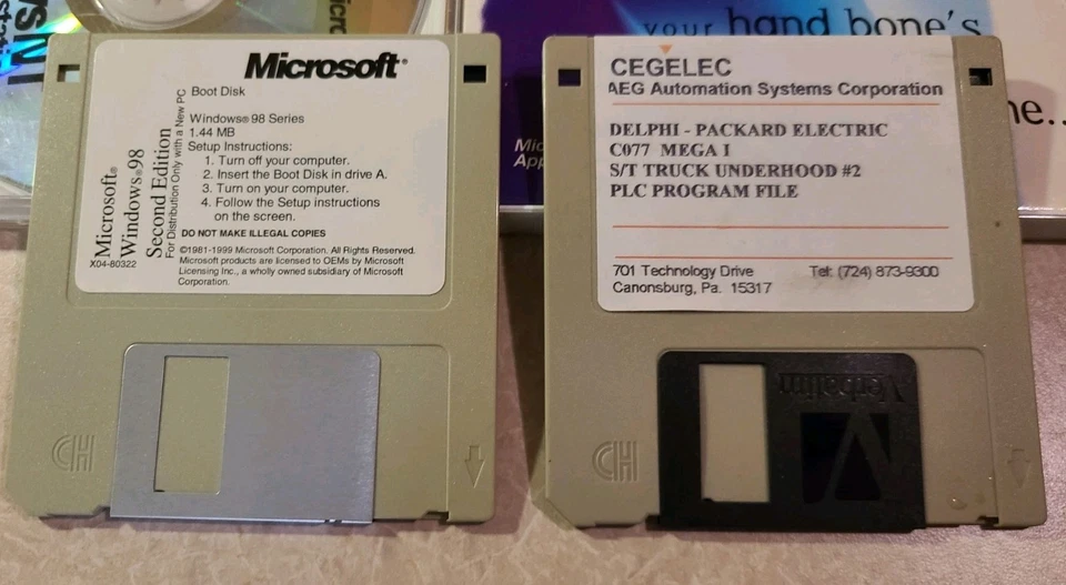 LOTE de software Microsoft Windows 98 NT XP disco de arranque fuentes de bitware Maxblast Prodigy Foto 3 de 4