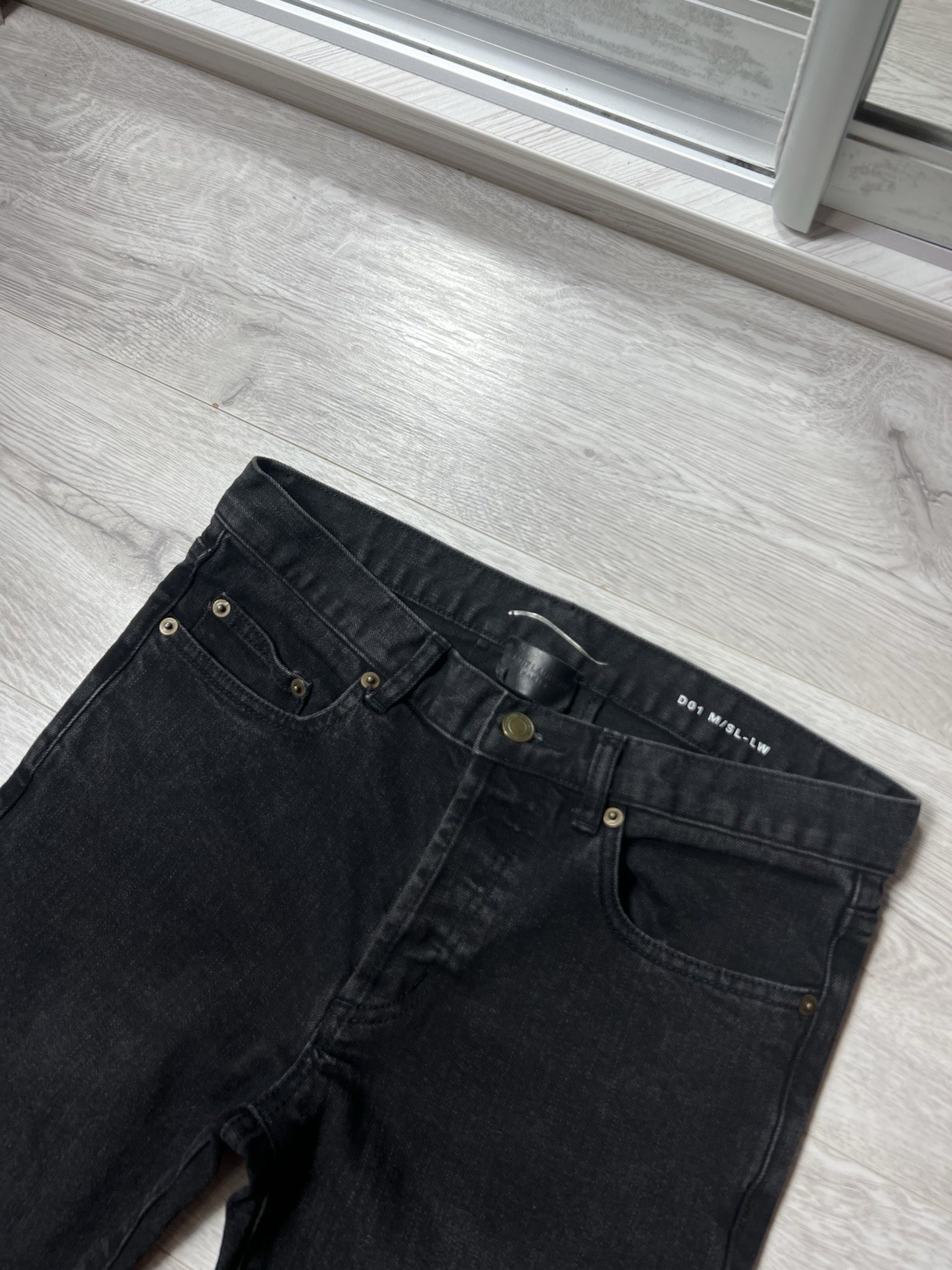 Jeans uomo Saint Laurent Paris nero invecchiato al ginocchio taglia 28