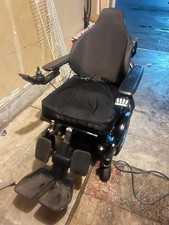 PERMOBIL M300 HD WHEELCHAIR,POWER TILT, RECLINE,LEGS AND LIFT. W/ gps and charg