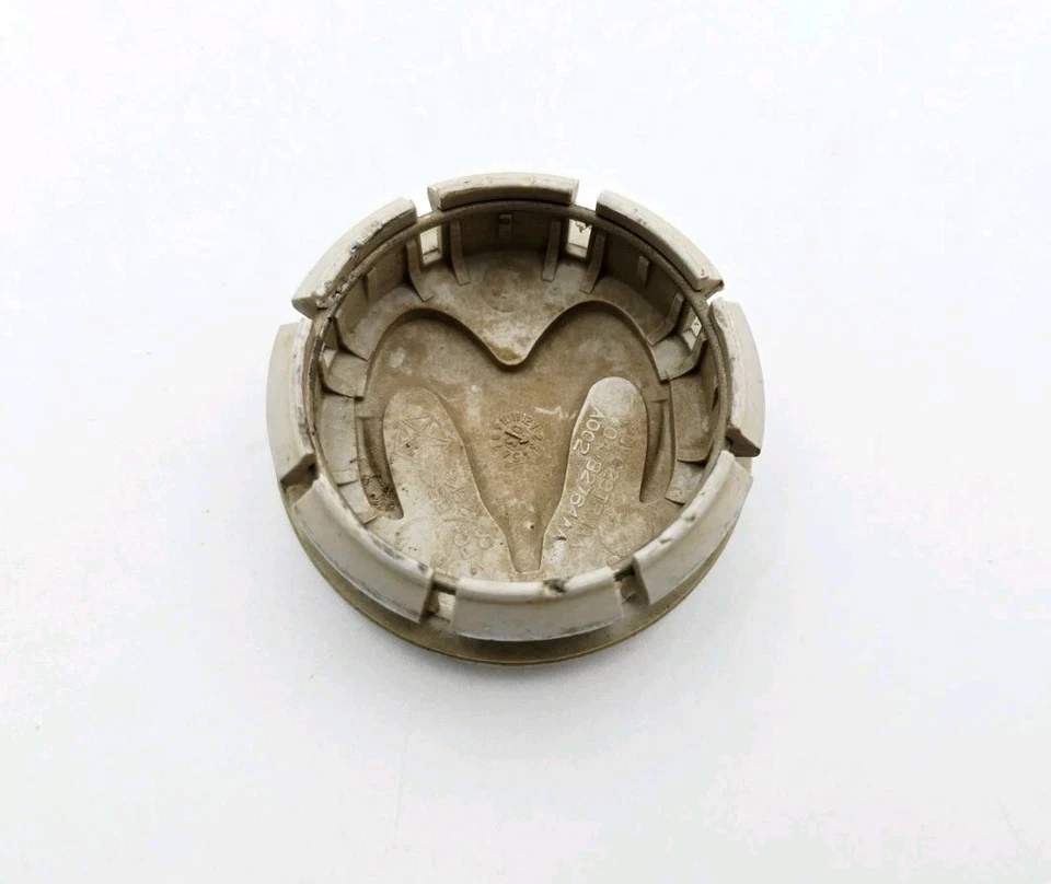 DODGE RAM DAKOTA DURANGO (1) TAPACUBOS TAPACUBOS TAPACUBOS TAPA CENTRAL ENCHUFE OEM Foto 3 de 3