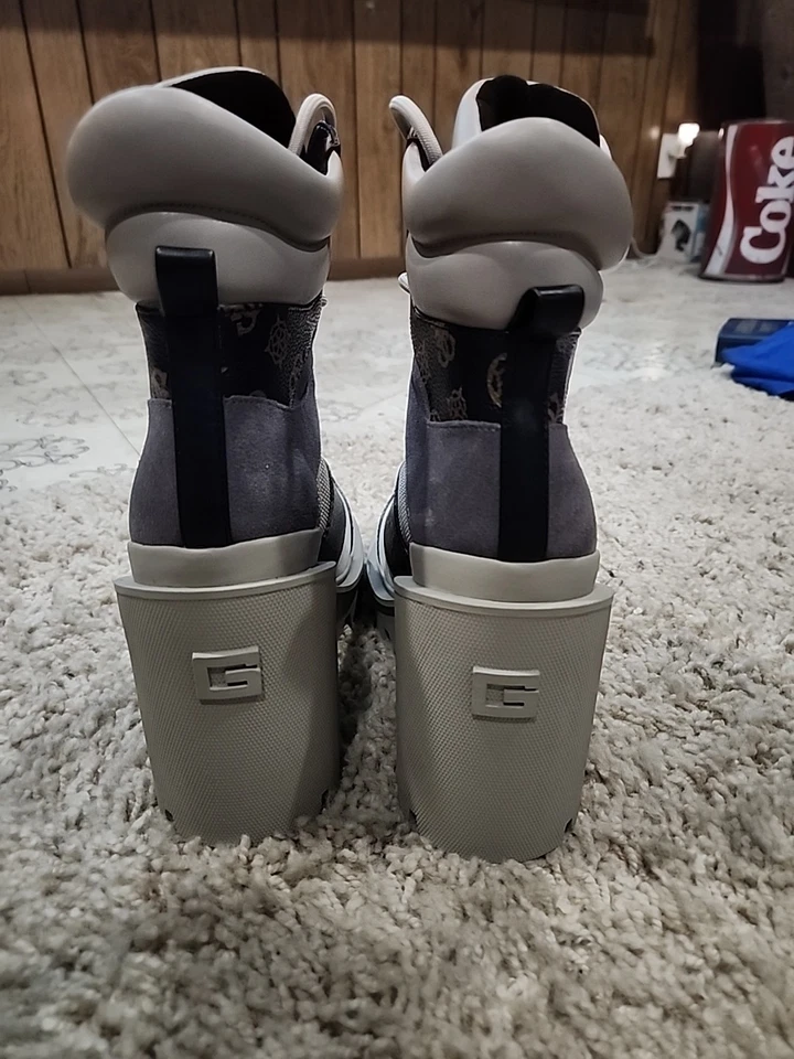 Guess Boots女式9.5码 — 第 3/4 张图片