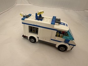 Lego City 7286 Prisoner Transport Building Toy 173 pcs Complete 