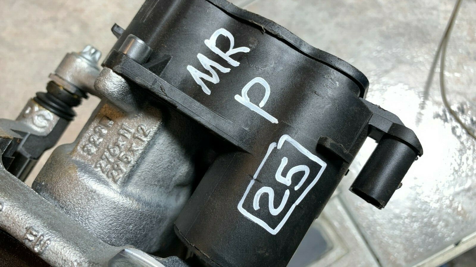 ORIGINAL Mercedes Benz A-Klasse W177 Bremssattel Hinten Links  