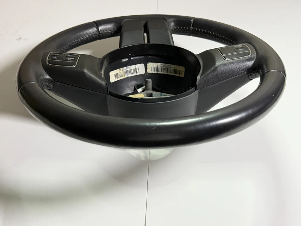 2013 - 2016 JEEP COMPASS STEERING 轮子带十字开关按钮原始设备制造商。 — 第 3/4 张图片