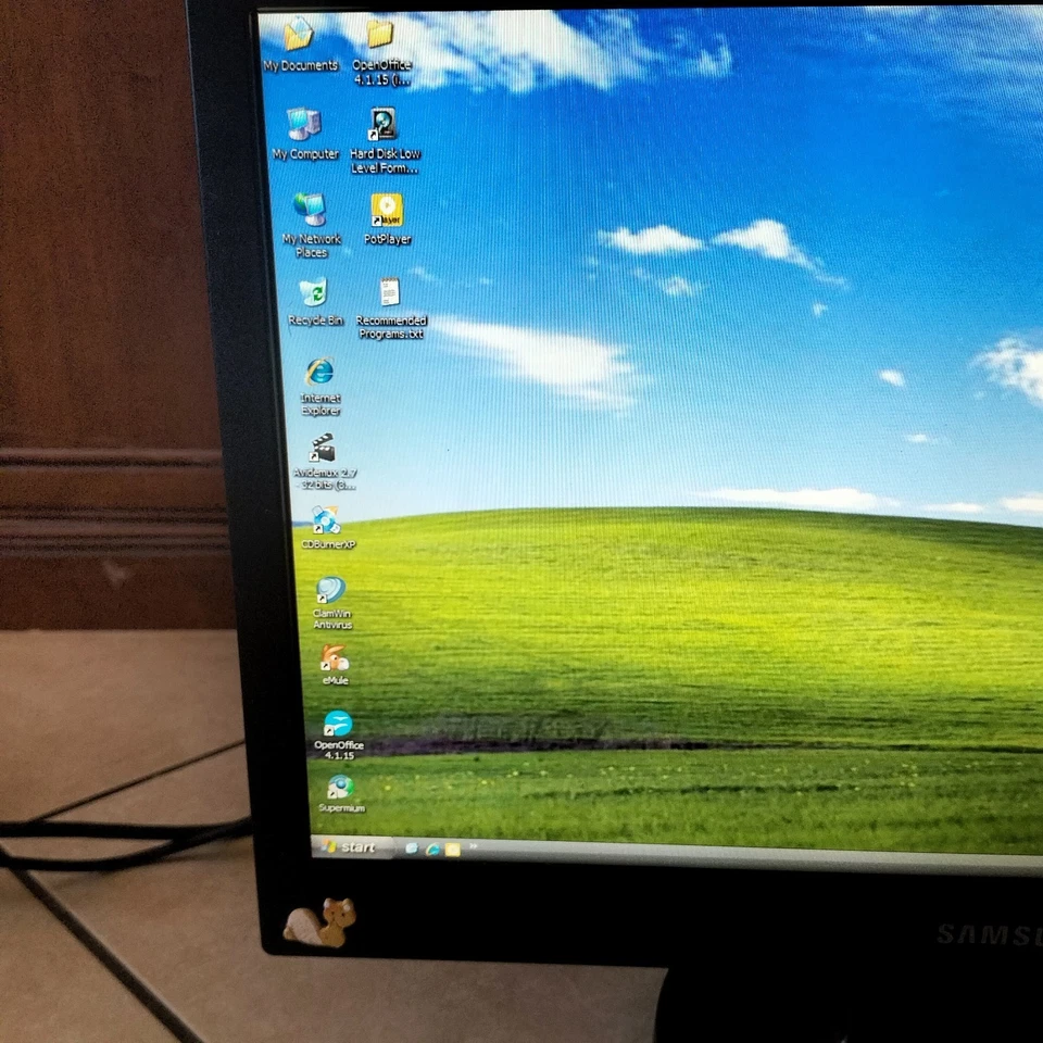 Moniteur 20 pouces LCD VGA 16:9 SAMSUNG SyncMaster 2043SN 1600 x 900 75Hz... - Photo 3/4