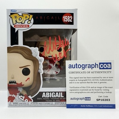 Alisha Weir  Abigail  Autogramm  Abigail  signiert Funko Pop ACOA