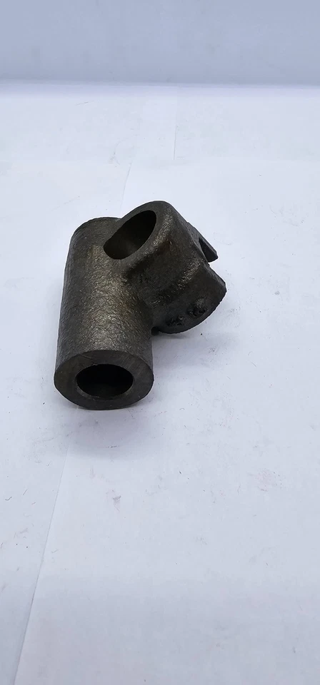 ME011308 Nuevo OEM Genuino Mitsubishi SOPORTE, EJE BASCULANTE Foto 3 de 4