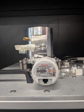 Sumitomo PT cryocooler model RP-082B2S + dry 4K cryostat