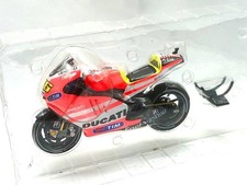 Minichamps Ducati Desmosedici GP11.1 1/12 Model Car #46 MotoGP 2011 V Rossi Rare