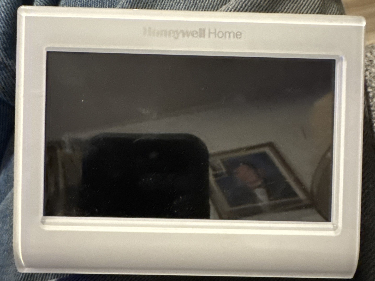 (th9320wf5003) Missing Back