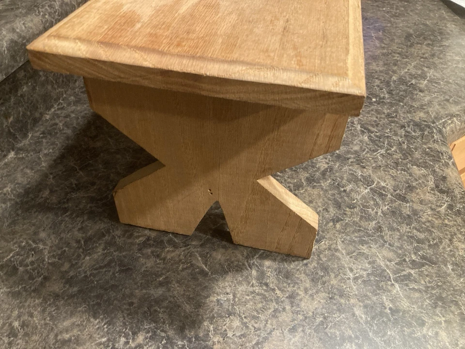 Vintage Handmade Oak Wood Milking Stool Stepstool Footstool Plant Stand Heavy - Image 2 of 4