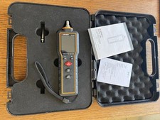 Vibration Meter Sndway SW-65A  With Case and Handheld Gauge