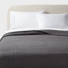 Full/Queen Jersey Quilt Dark Gray - Threshold