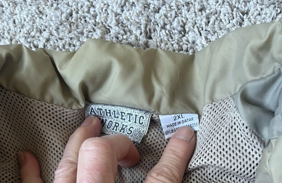 Athletic Works Men’s 2XL Windbreaker Full Zip - Image 3 of 3