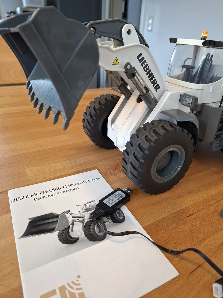 RC Radlader 1/14  V4 alle proportional  limitierte Auflage Mining Version Metall - Bild 4 von 4