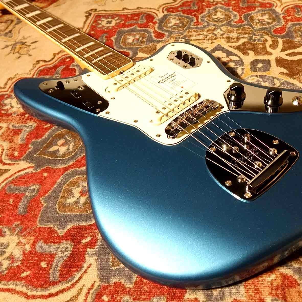 Fender Made in Japan Traditional Late 60s Jaguar Electric Guitar Lake Placid Blu