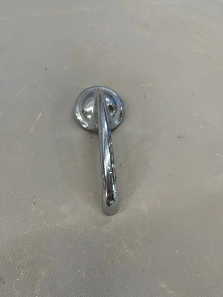 GMC Buick Chevy Oldsmobile 1957-1962 interior puerta tirador manija liberación Pontiac Foto 2 de 4