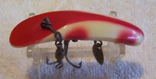 032124 BEAUTIFUL WRIGHT & MCGILL EAGLE CLAW LURE  2.75" LOT E RED WHITE