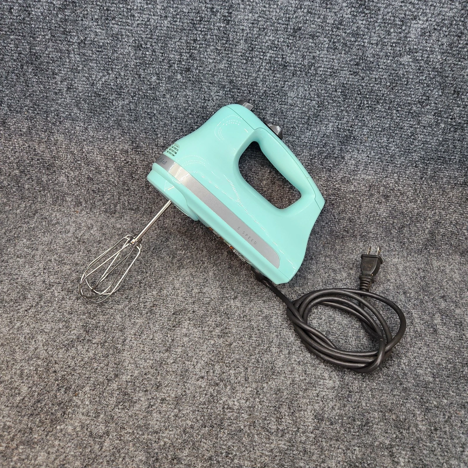 KitchenAid Ultra Power Mixer 5-Speed Model KHM5121C Ice Blue -works
Opens in a new window or tab