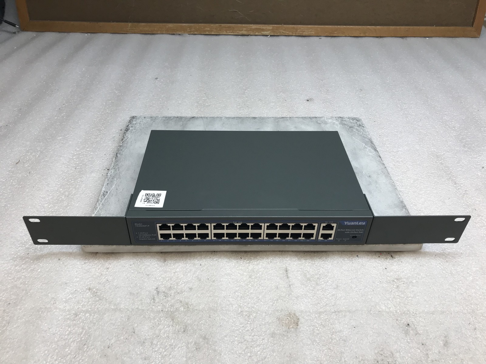 Yuanley 26 Port Ethernet Switch with 24 port POE YS20242F-P rack ears