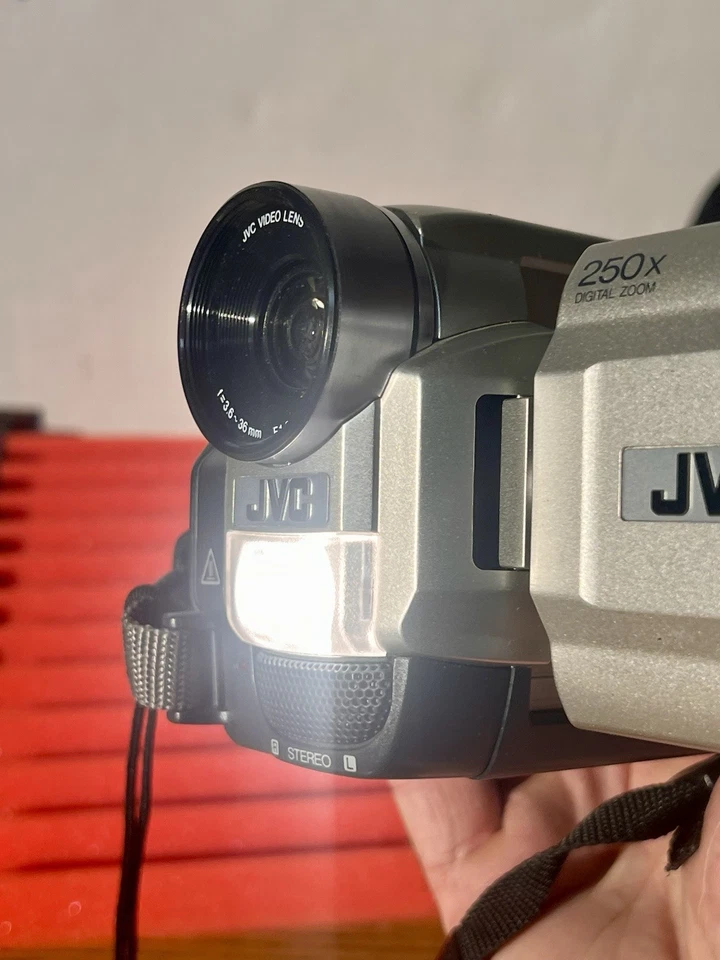 JVC GR-DVL505 Mini Dv Camcorder Videorecorder Player Dual Cam 250x Zoom mit Tamrac Tasche - Bild 4 von 4