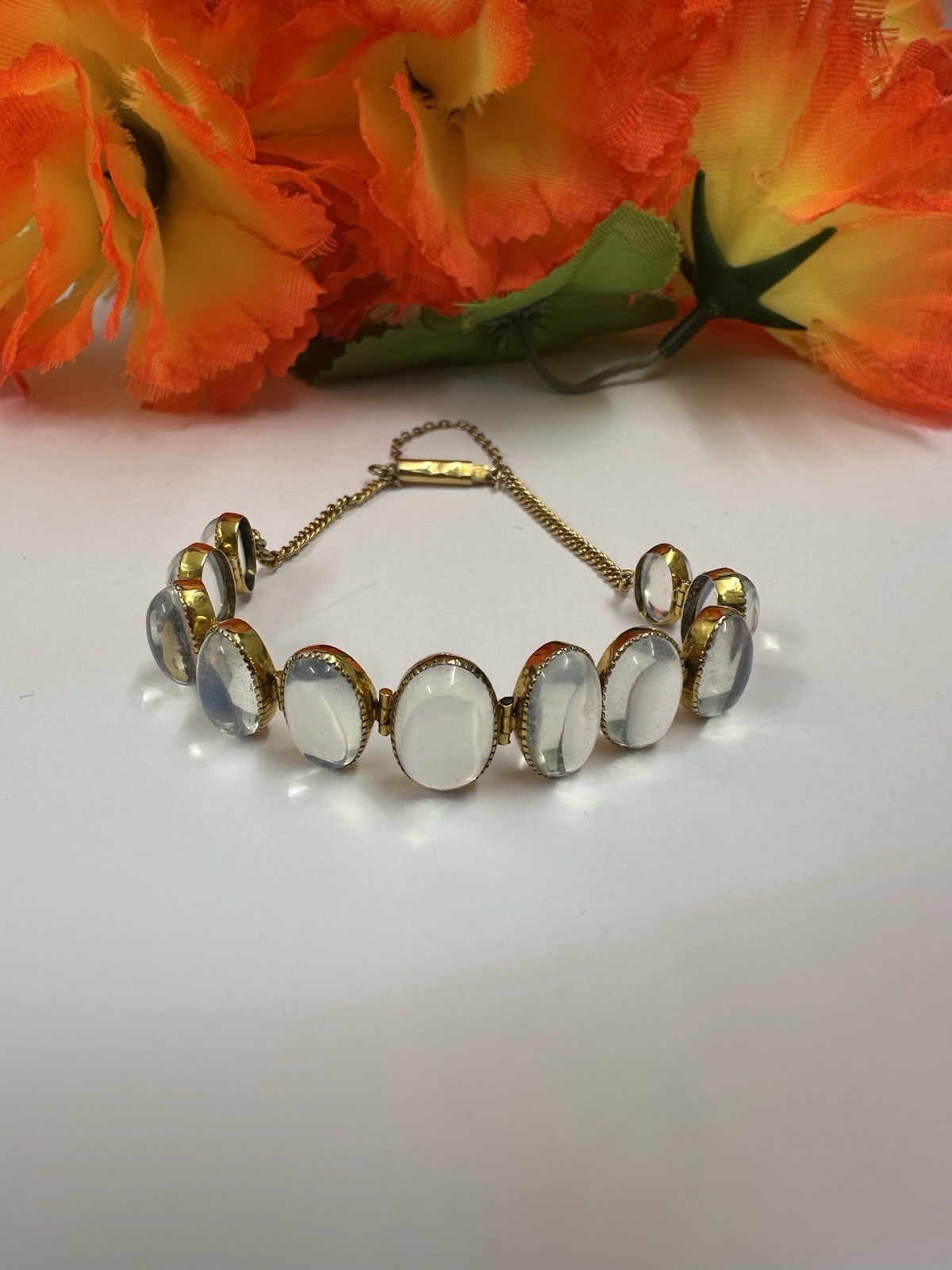 1890s Moonstone Braclet 18ct Gold