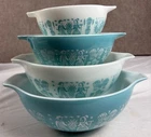 Set of 4 PYREX Amish Butterprint Cinderella Nesting Mixing Bowls Turquoise