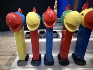 5x Pez Cockatoo Parrot Mix Color Lot No Feet Austria RARE ORIGINAL