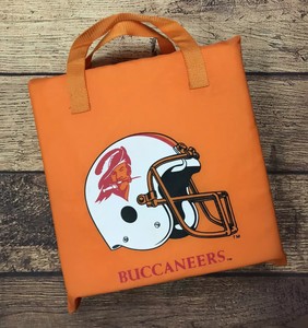 tampa bay buccaneers souvenir shop