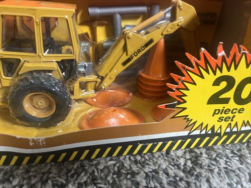 1:32 Ertl Ford 555 Construction Set 20 Piece Diecast - New Hard To Find!! - Picture 4 of 5