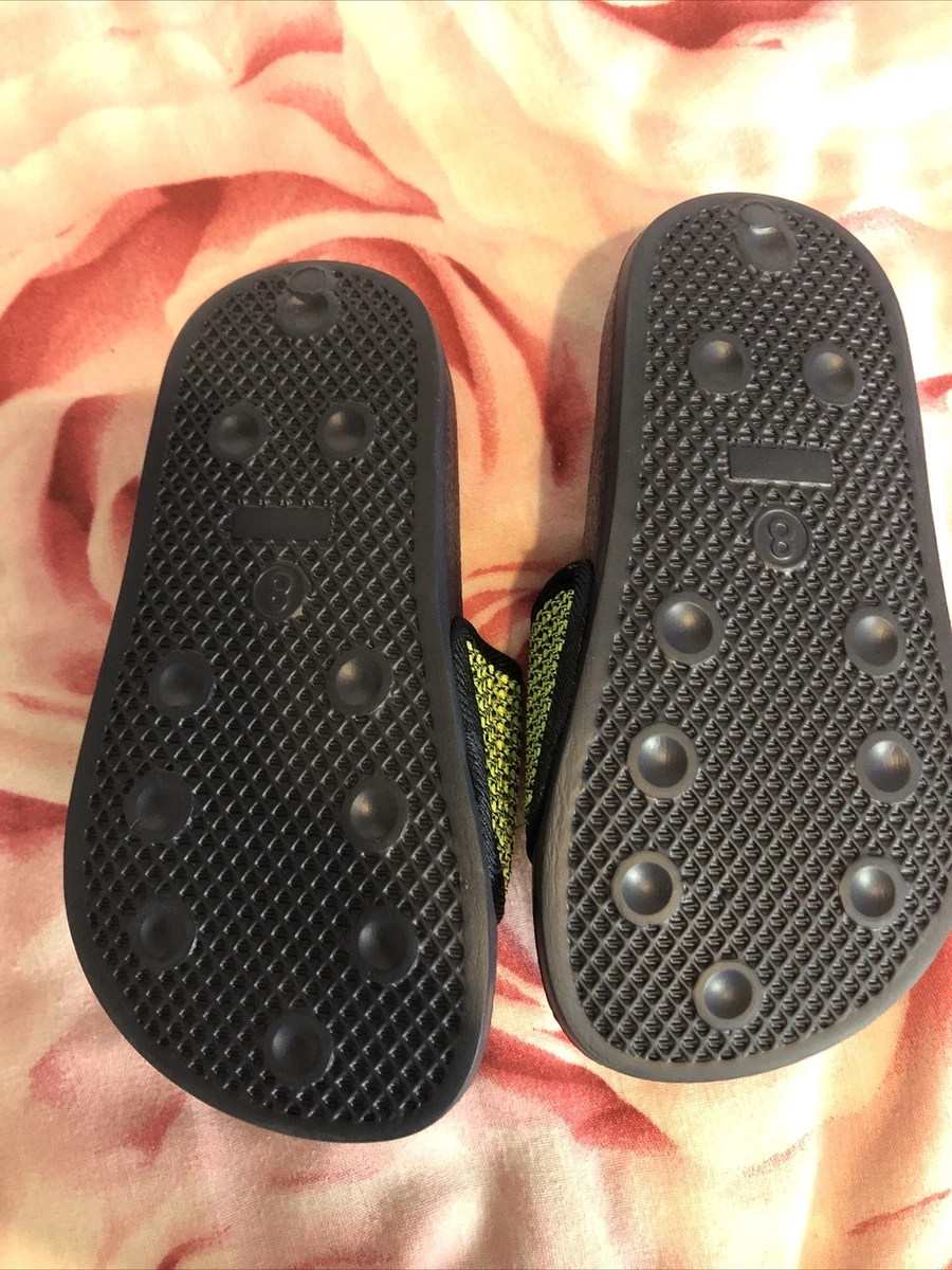 Infant sliders deals size 8